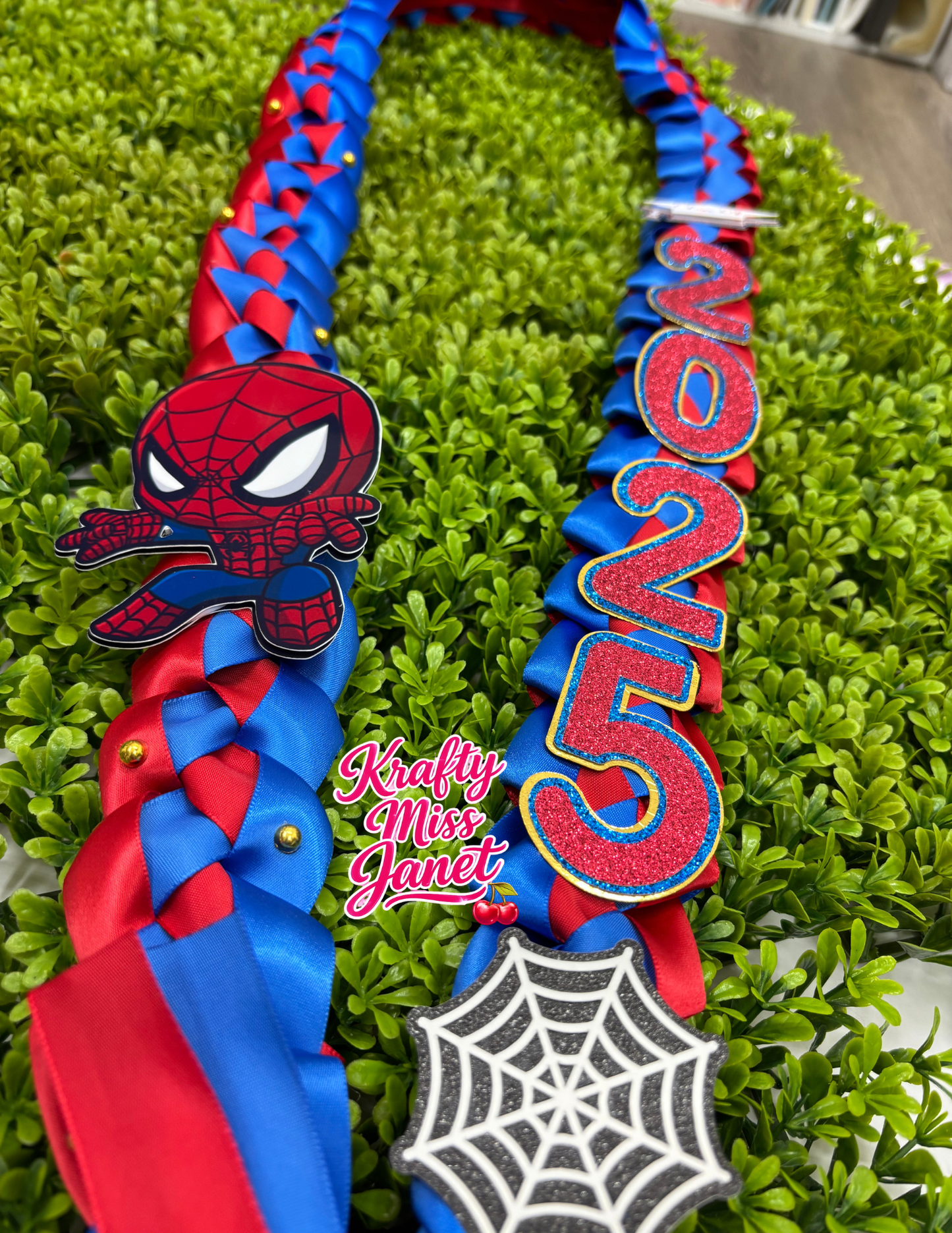 Custom Graduation Leis
